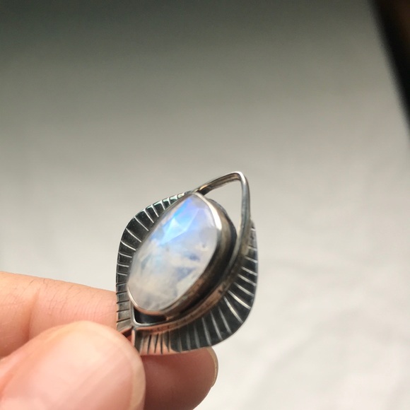 Rainbow Moonstone 925 sterling silver pendant - Picture 8 of 12
